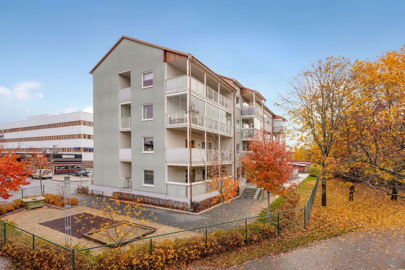 Viksjöplan 46 Viksjöplan 46