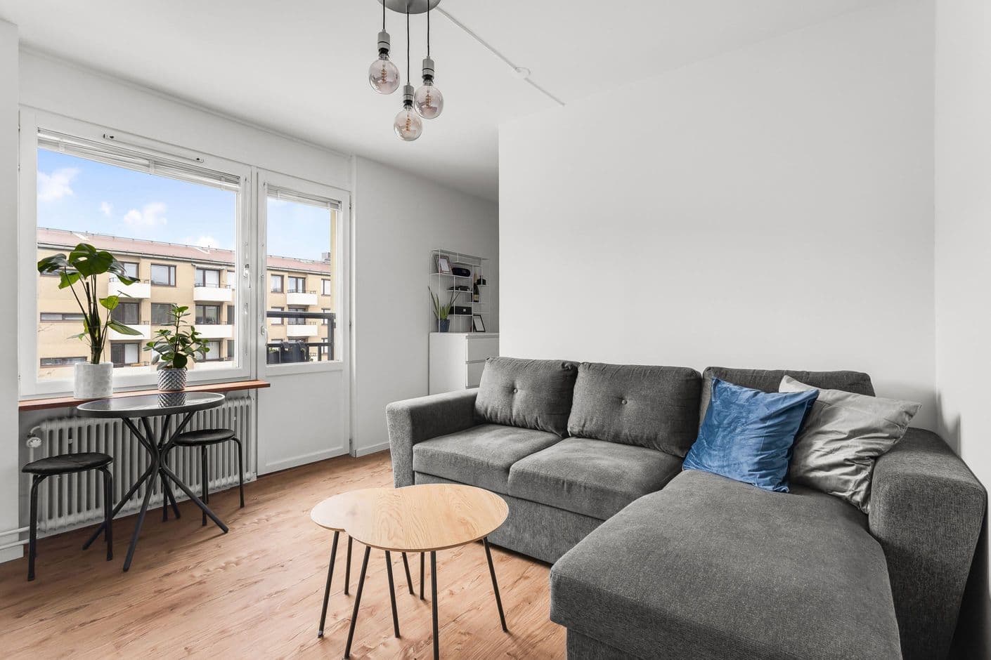 Månadsvägen 27 Månadsvägen 27