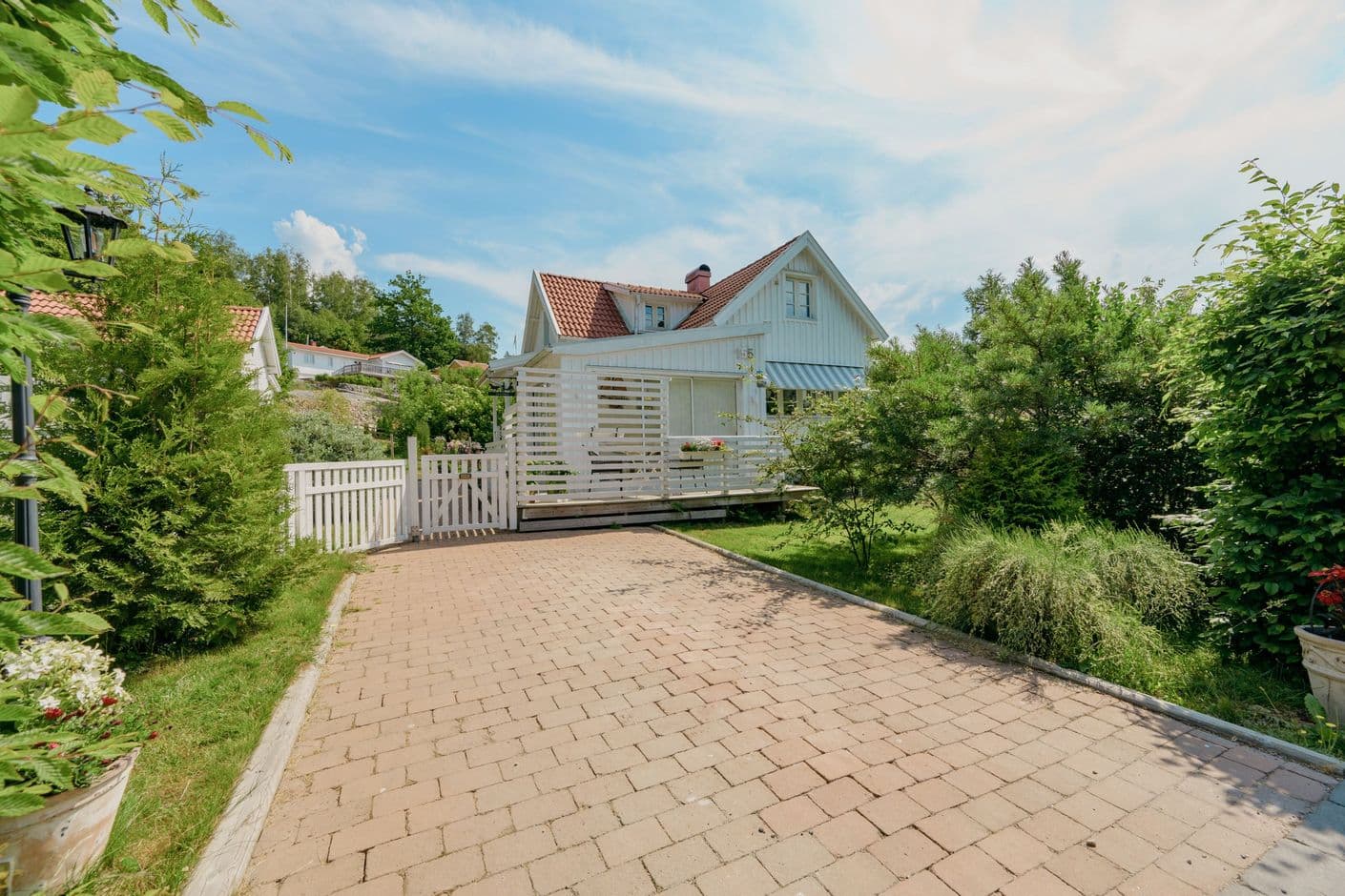 Högås Sund 153 och 155 Högås Sund 153 och 155